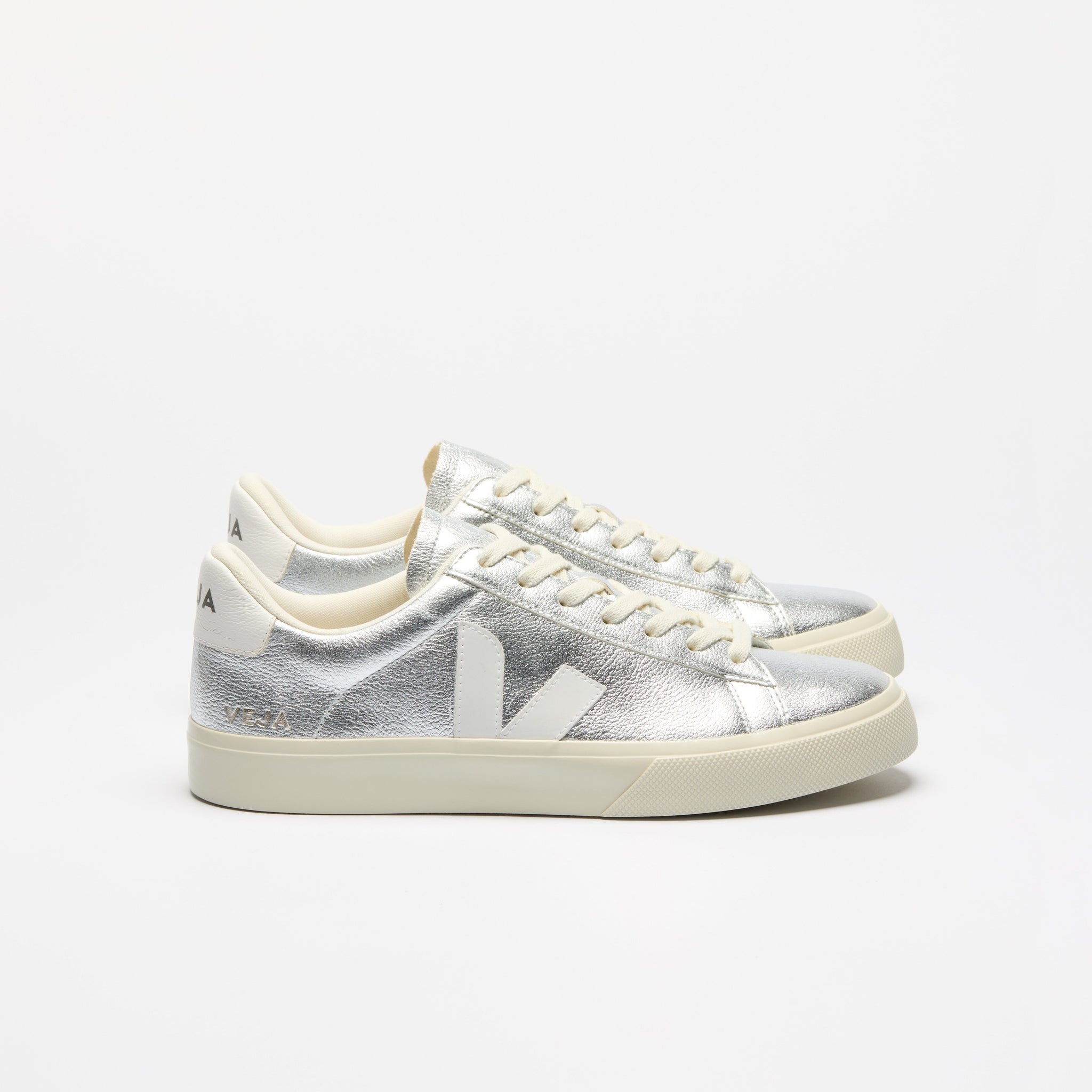 CAMPO LEATHER SILVER WHITE / VEJA