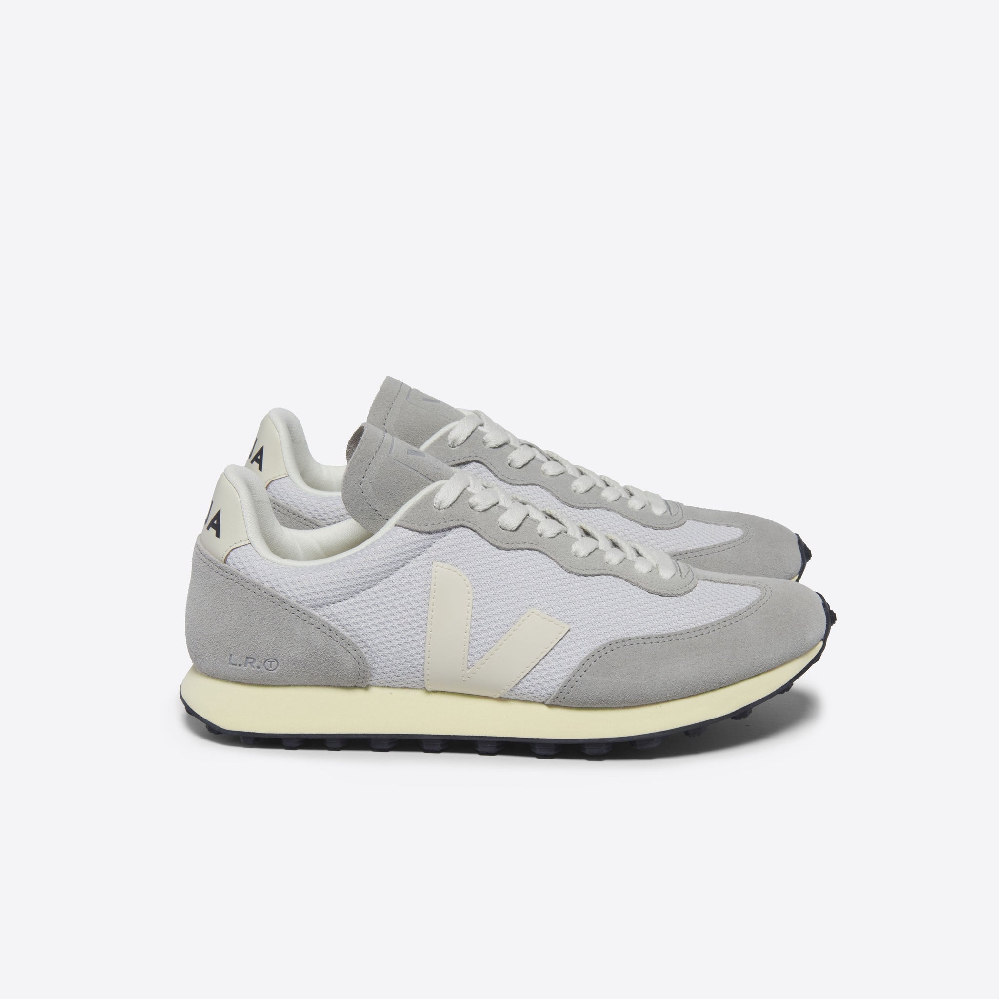 RIO BRANCO LIGHT-GREY / PIERRE VEJA
