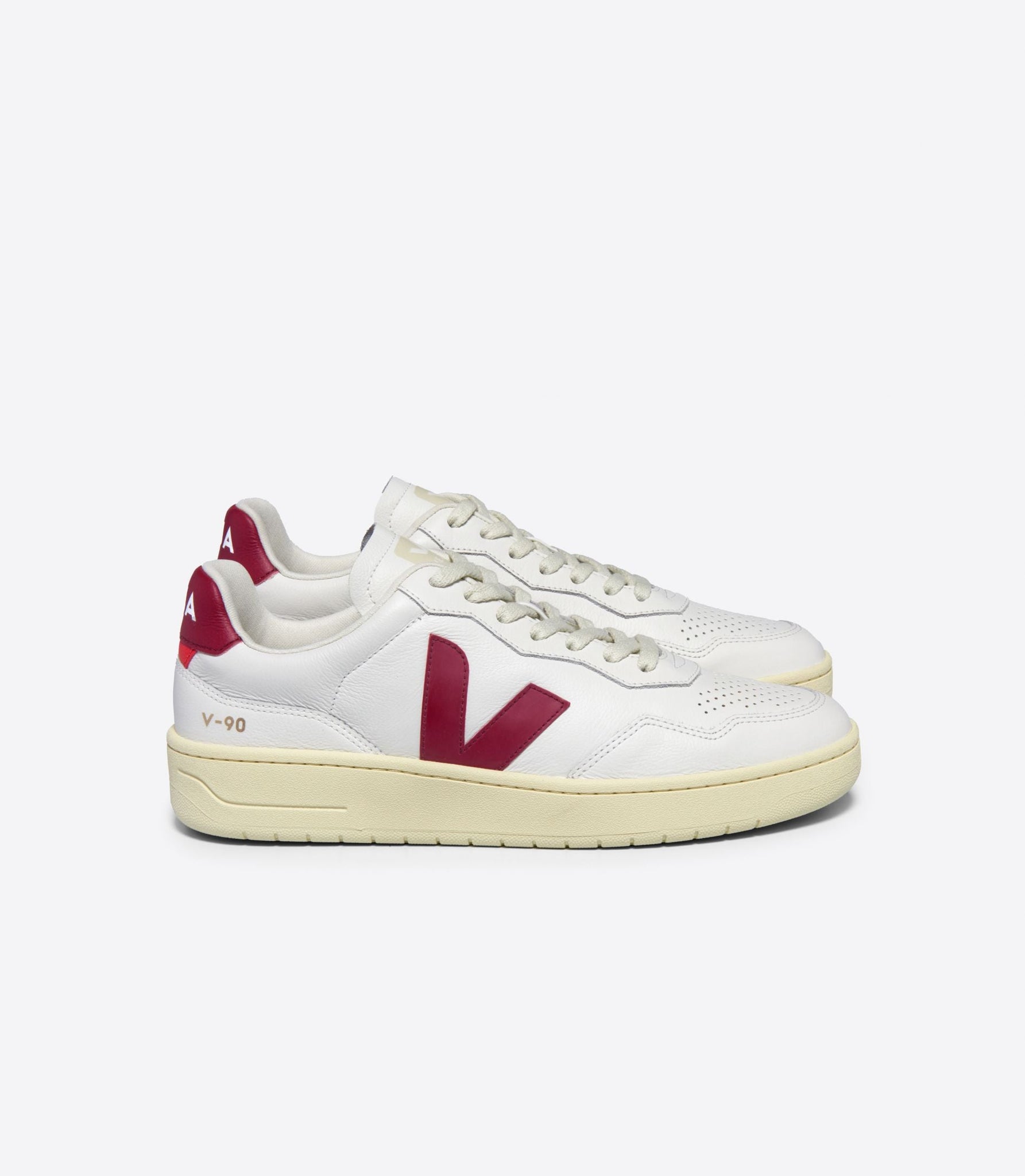 V-90 LEATHER EXTRA WHITE MARSALA / VEJA